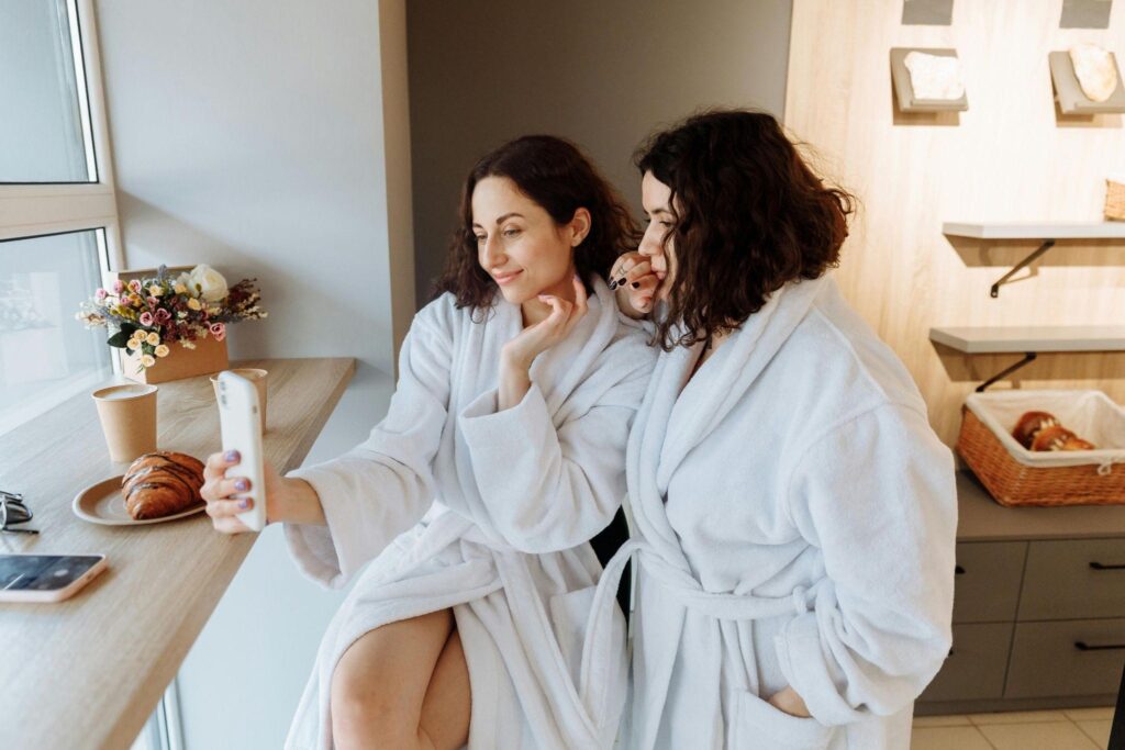 Retinol vs. Bakuchiol: Which One Is Right for You?